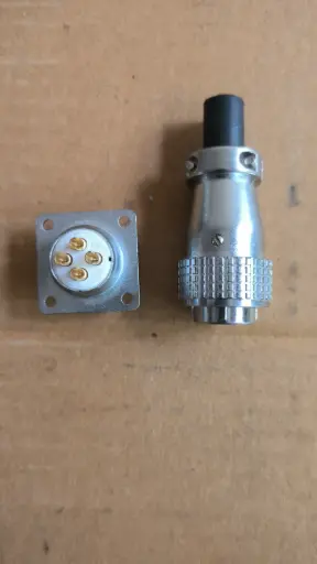 4 pin electric connector